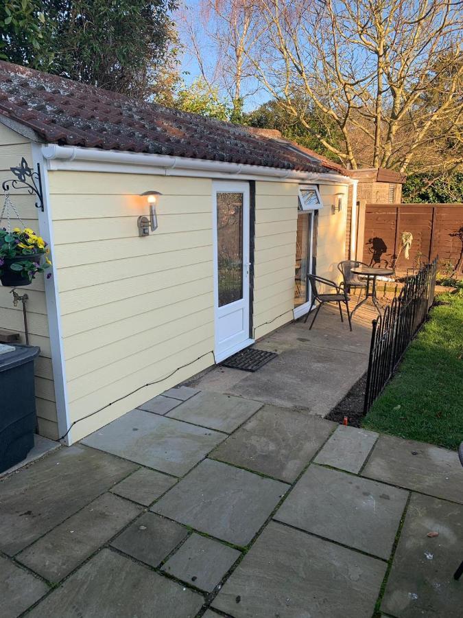 Cosy 1 Bed Garden Annexe Διαμέρισμα Κόλτσεστερ Εξωτερικό φωτογραφία
